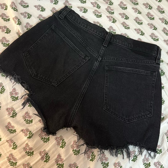 Abercrombie & Fitch high rise shorts - Picture 2 of 4